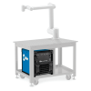 Sistema de soldadura automatizada que muestra la fuente Auto Deltaweld 350 integrada debajo de una mesa con brazo robótico cobot.